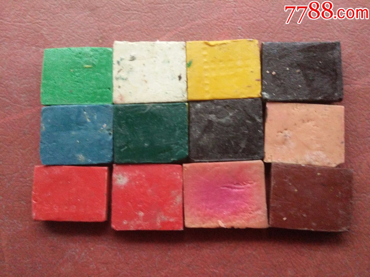 怀旧橡皮泥一盒