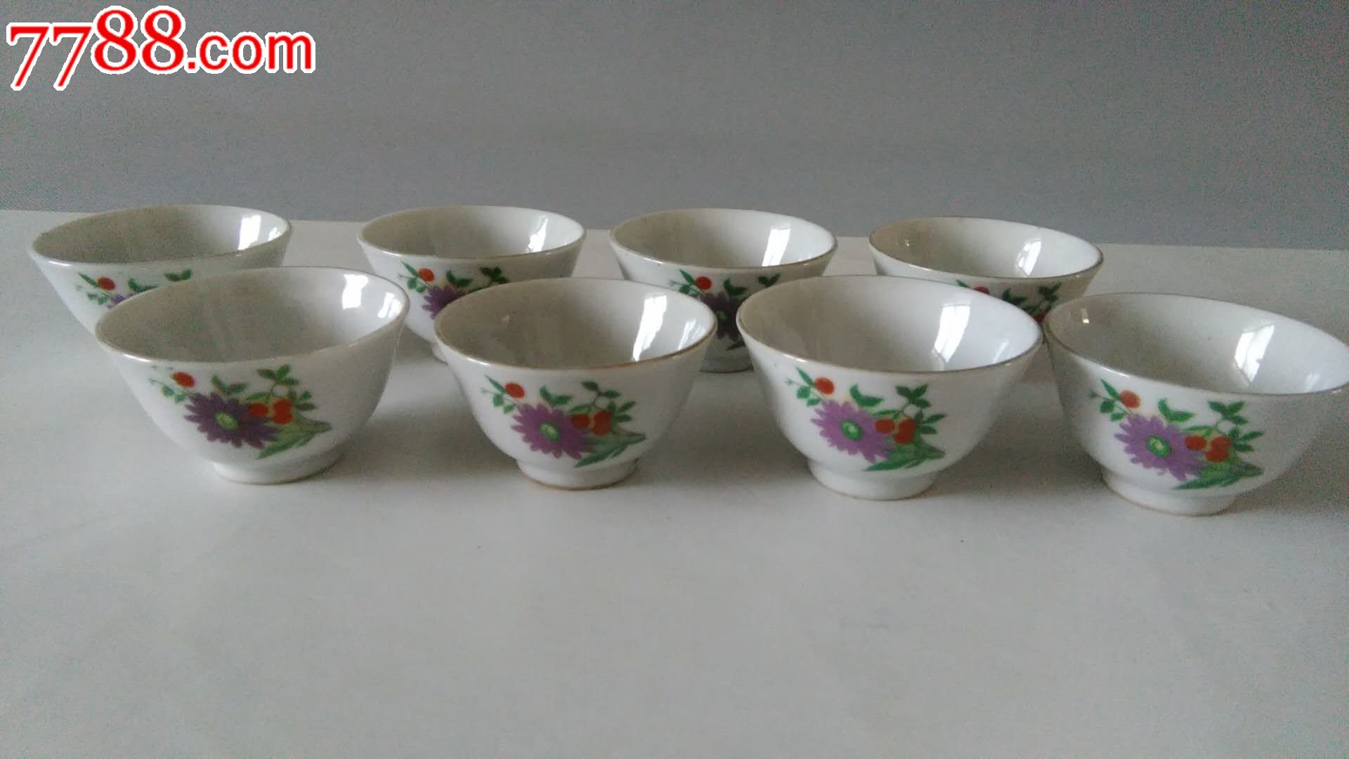 民国粉彩兰花酒盅一套