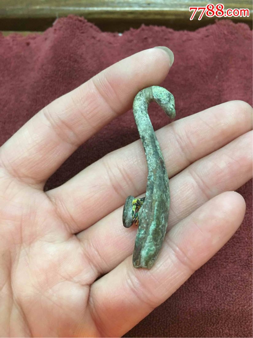 滚动鼠标滚轴,图片即可轻松放大,缩小