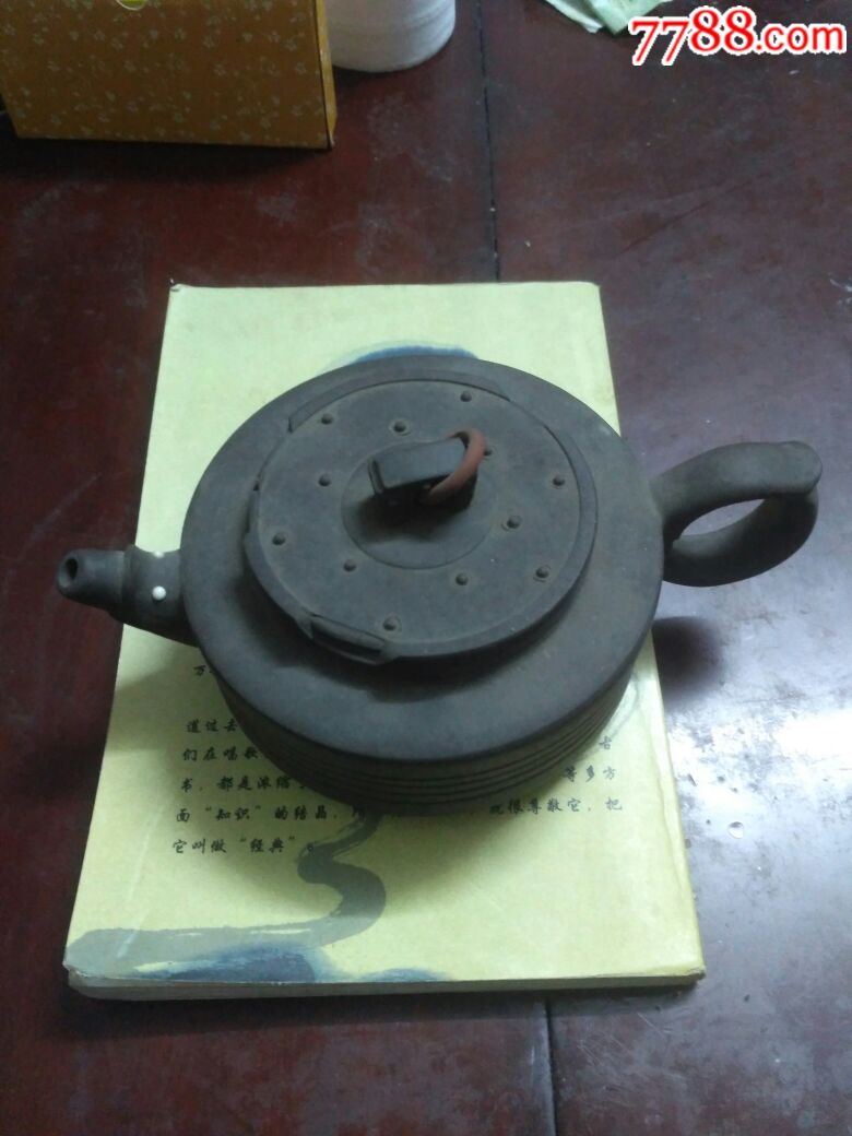 王凤英款紫砂壶盖小裂壶身无破裂