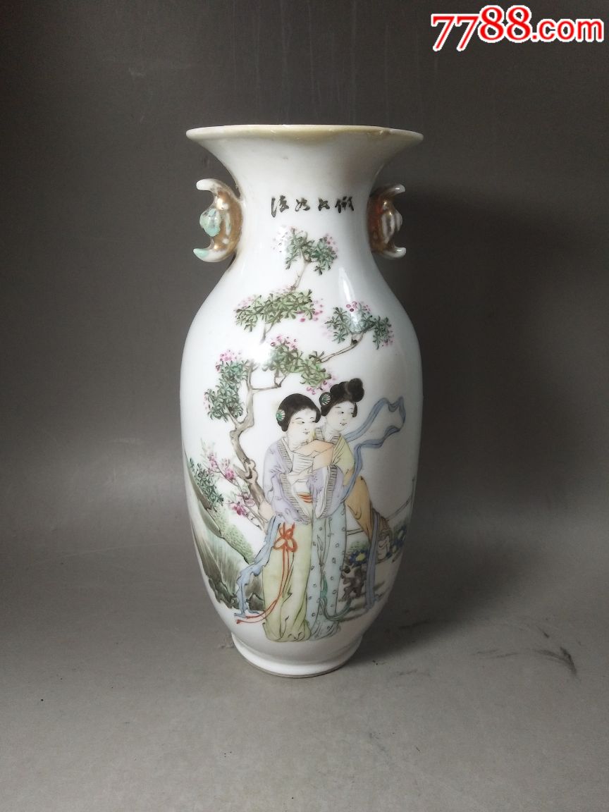 桐华居作粉彩人物花瓶
