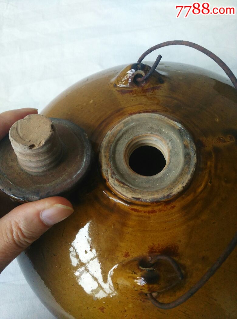 晚清民国红釉瓷暖手炉