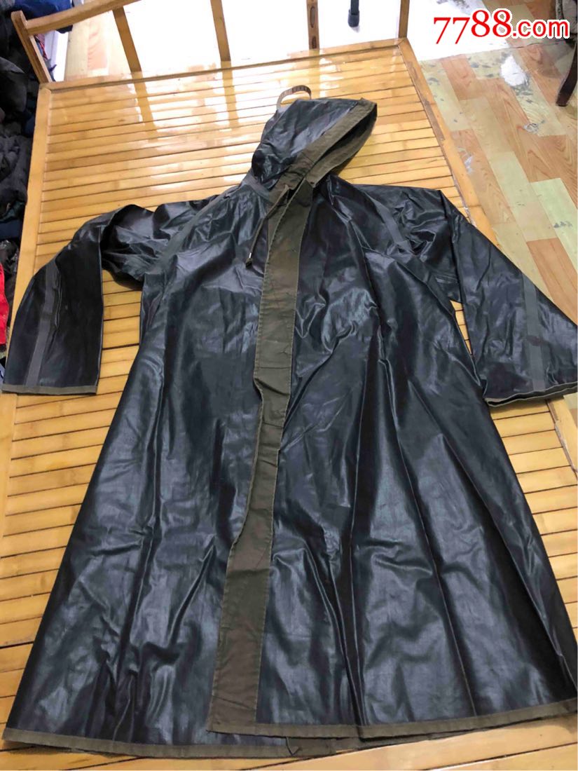 文革时期老式2号黑胶雨衣