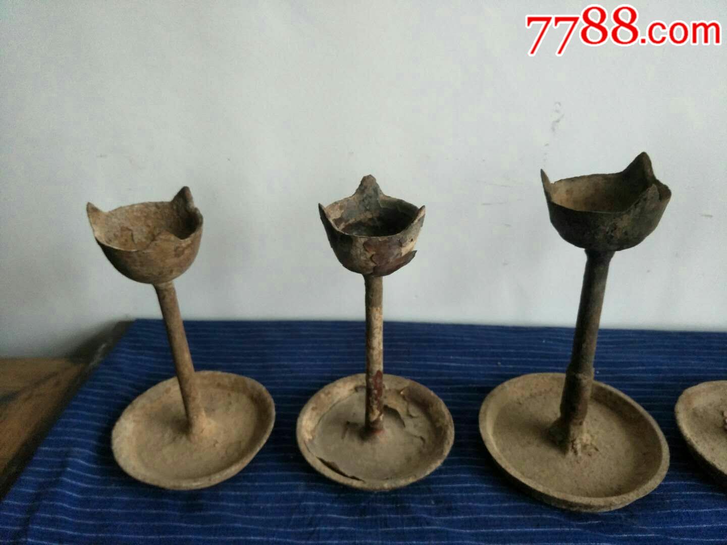 清代铸铁油灯铁灯