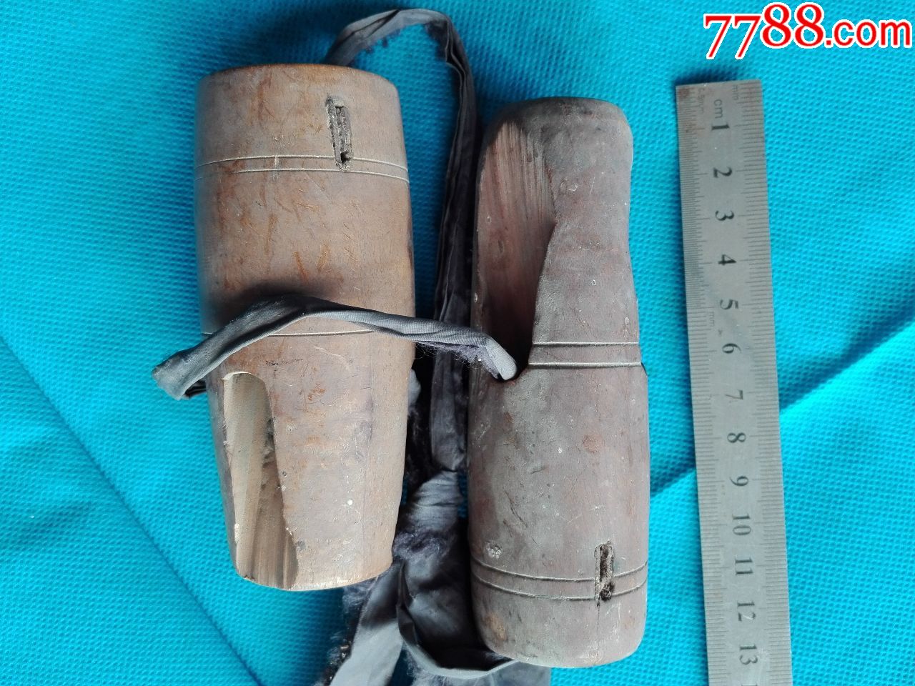 老农民编苇席劈苇子用的工具一对