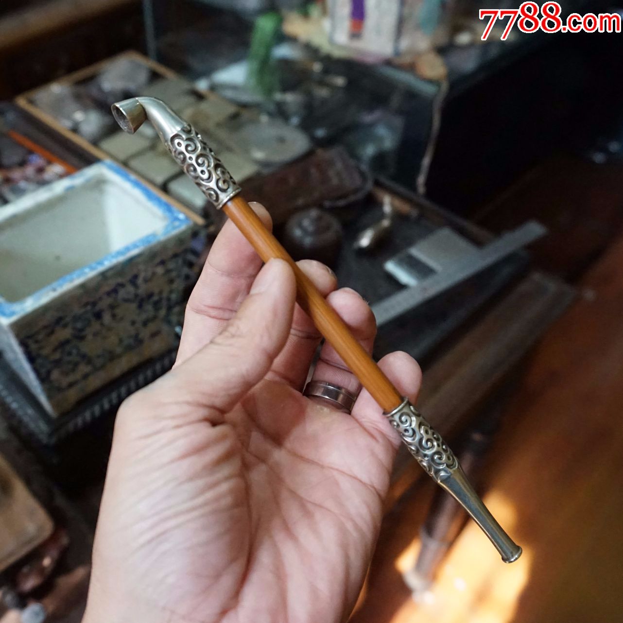 民国古董古玩珍藏杂项收藏品白铜制古朴怀旧如意云纹雕刻烟嘴