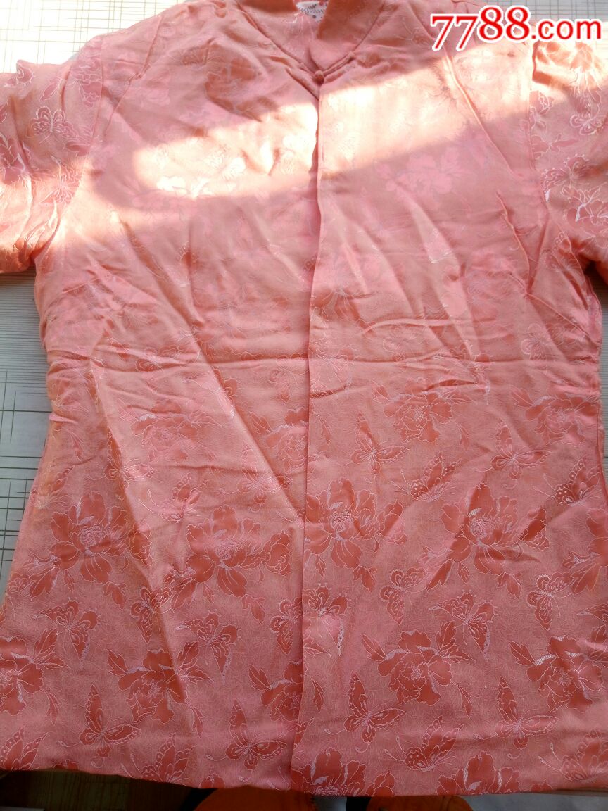 粉红对襟绸缎棉袄吧图片