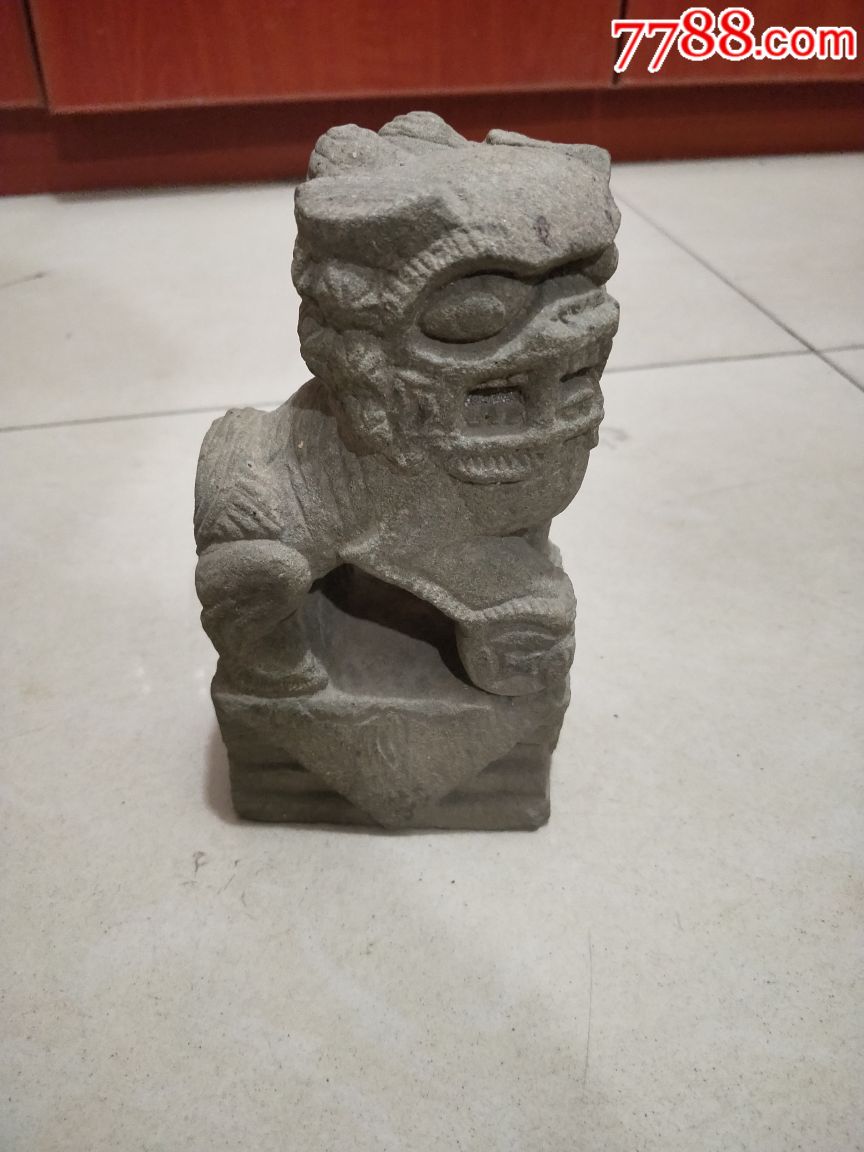 陕北炕头石狮子