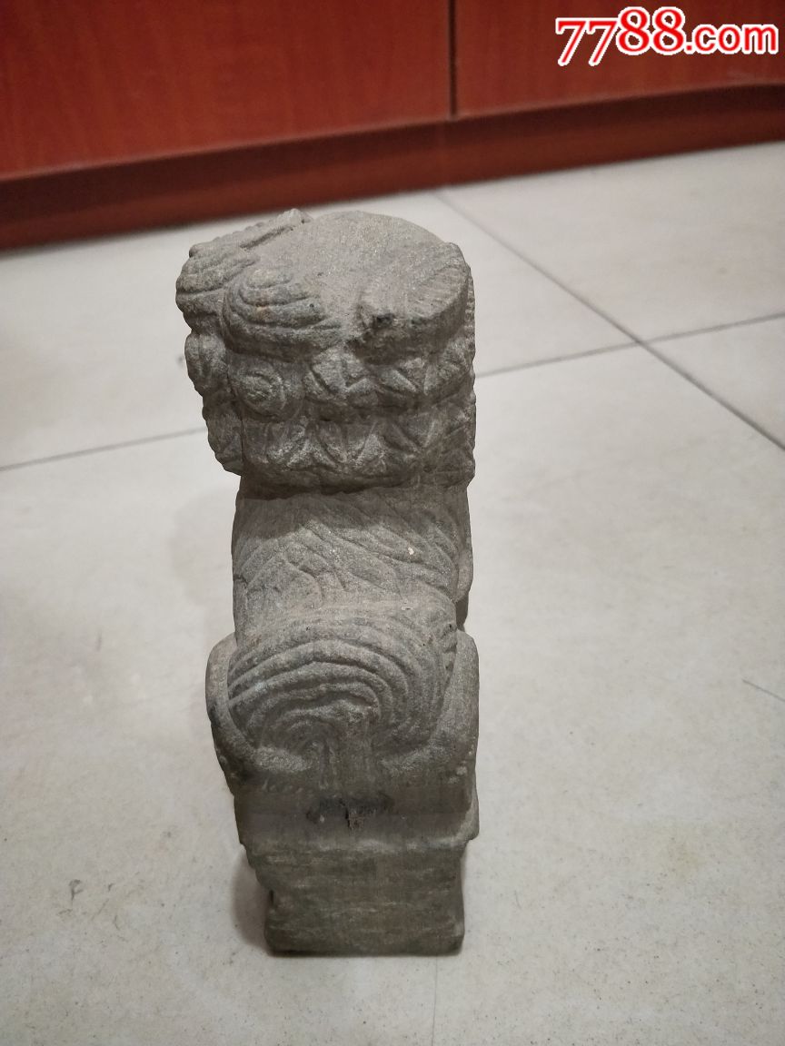 陕北炕头石狮子