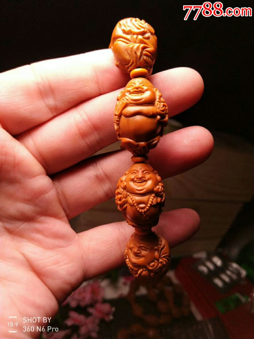 橄榄核雕手工《弥勒佛》