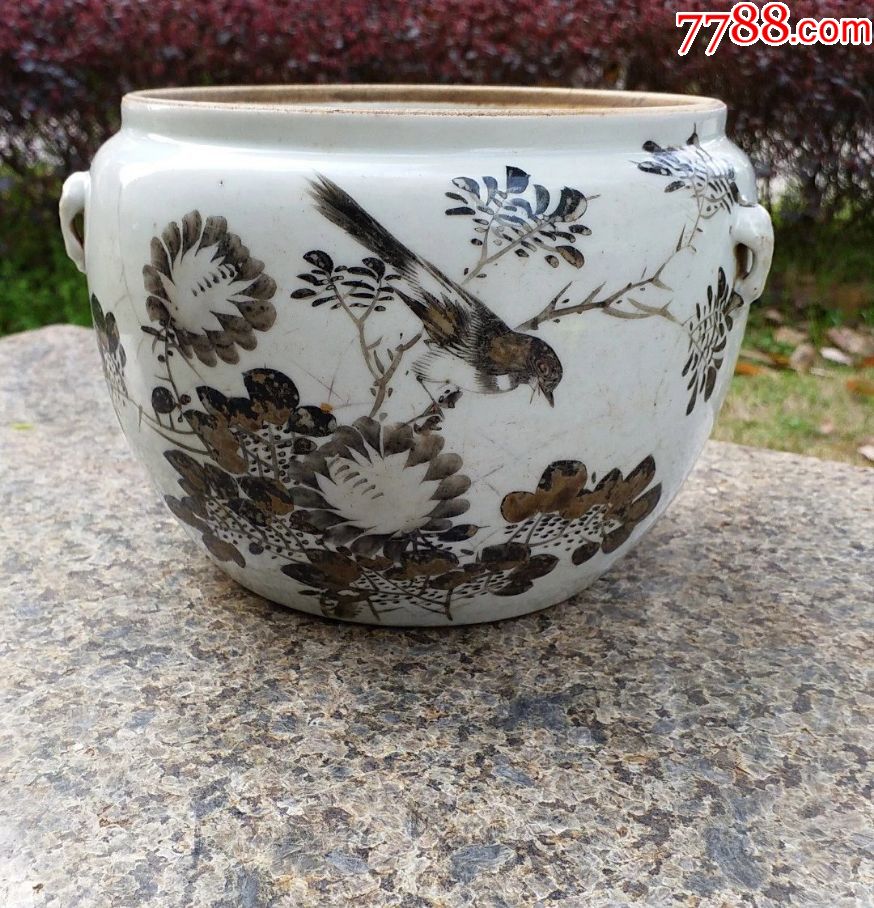 民国汪启顺名家款墨彩描金花鸟四系罐