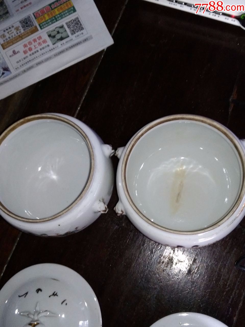 民国小糖罐一对,刷花,全品,其中一只底又窑风.不是毛病.包老