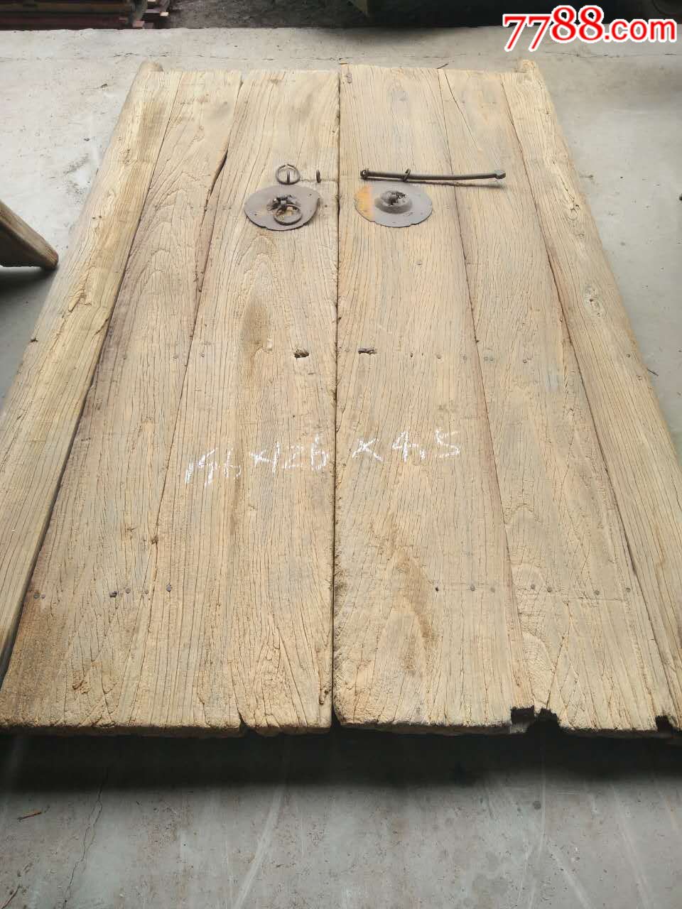 清代老榆木风化木门板一对