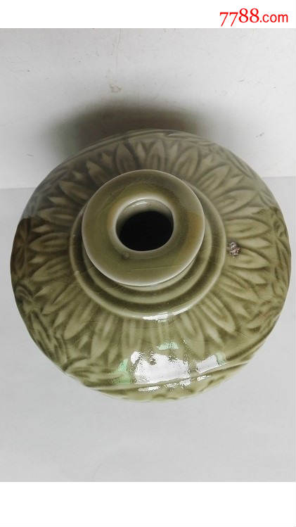 耀州窑刻花青釉瓷牡丹缠枝花卉莲瓣纹咕噜瓶上世纪70年代煤窑试制品