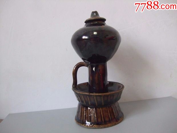 晚清或民国时期陶瓷油灯