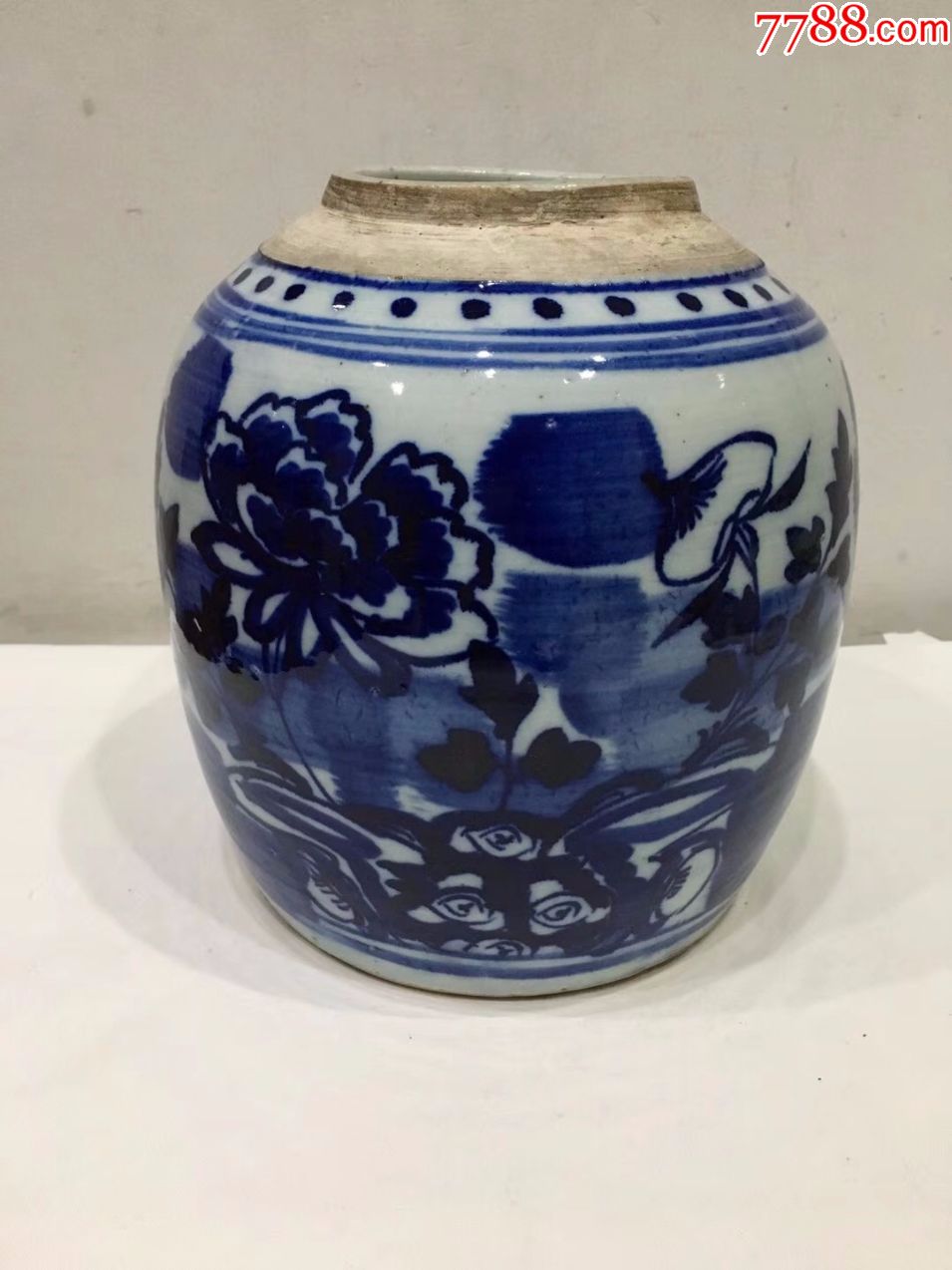 民国青花牡丹花罐