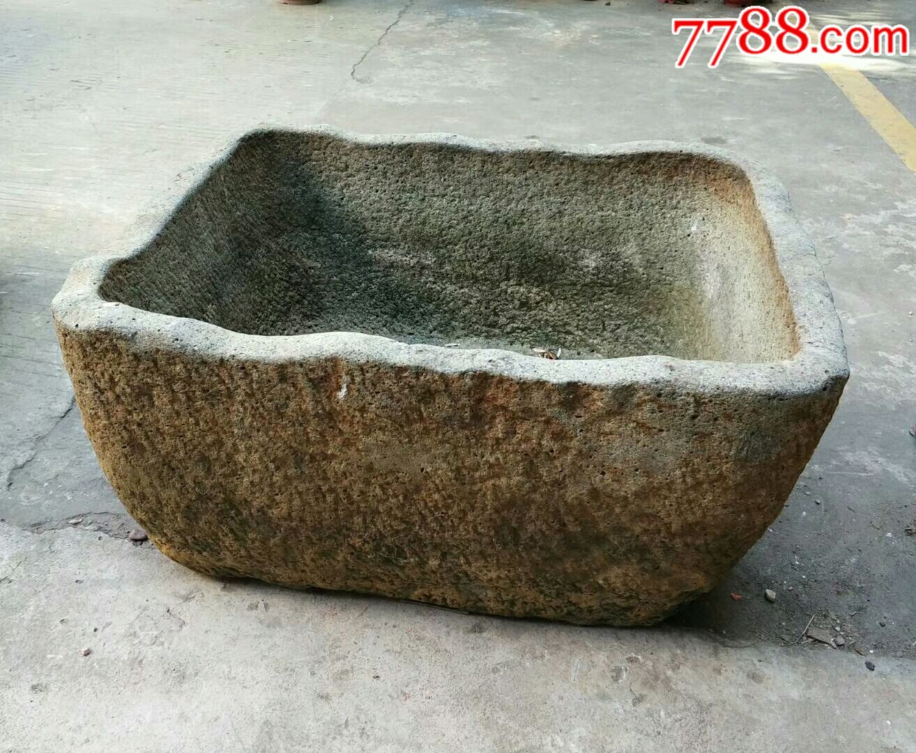 清代石缸造型大气品相完整长78厘米宽60厘米高38厘米