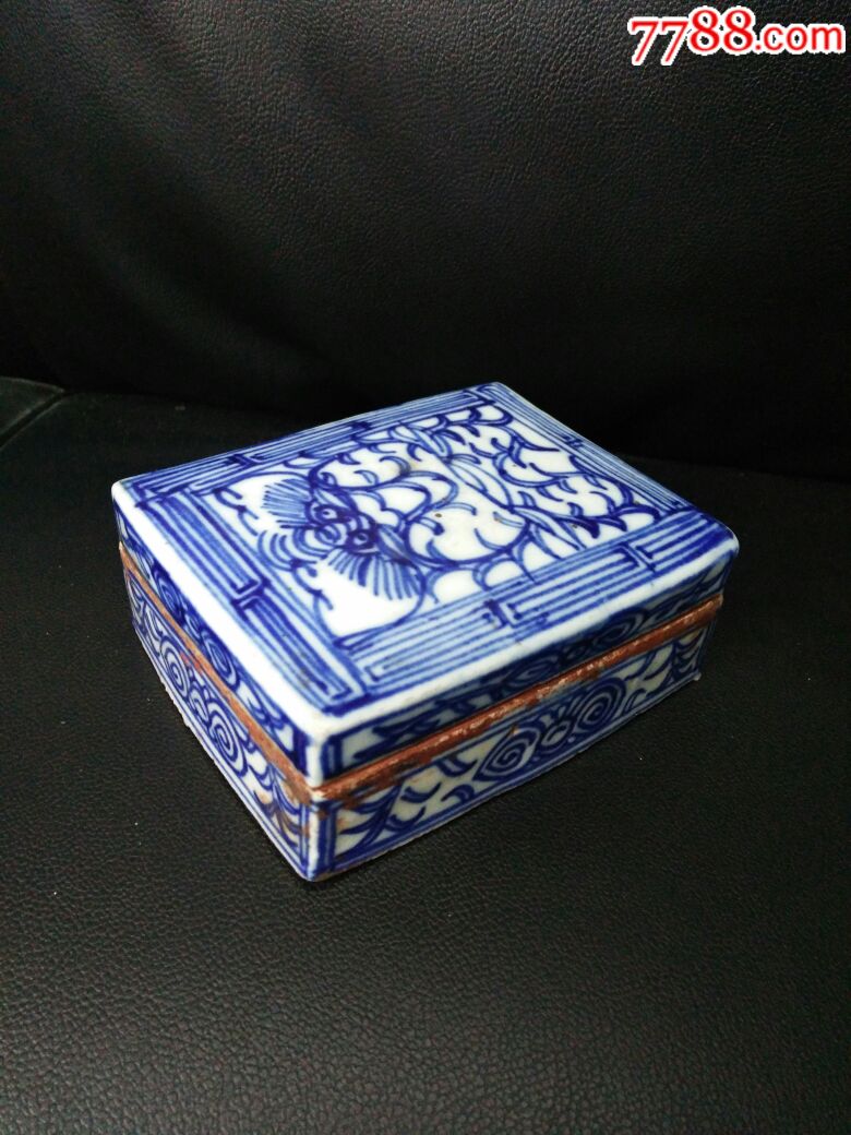 清中期青花四方印泥盒【假一赔十】