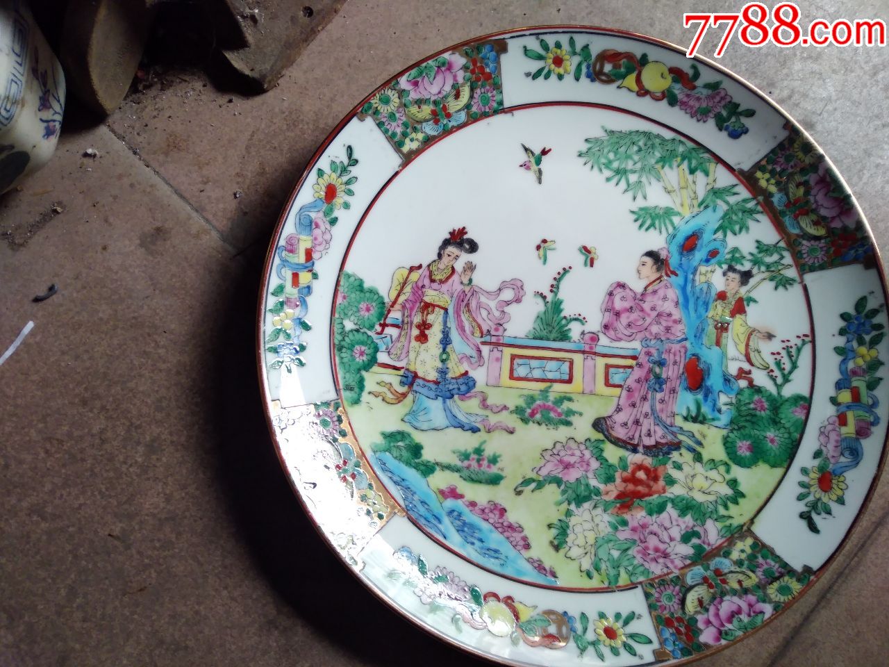 广彩仕女碟