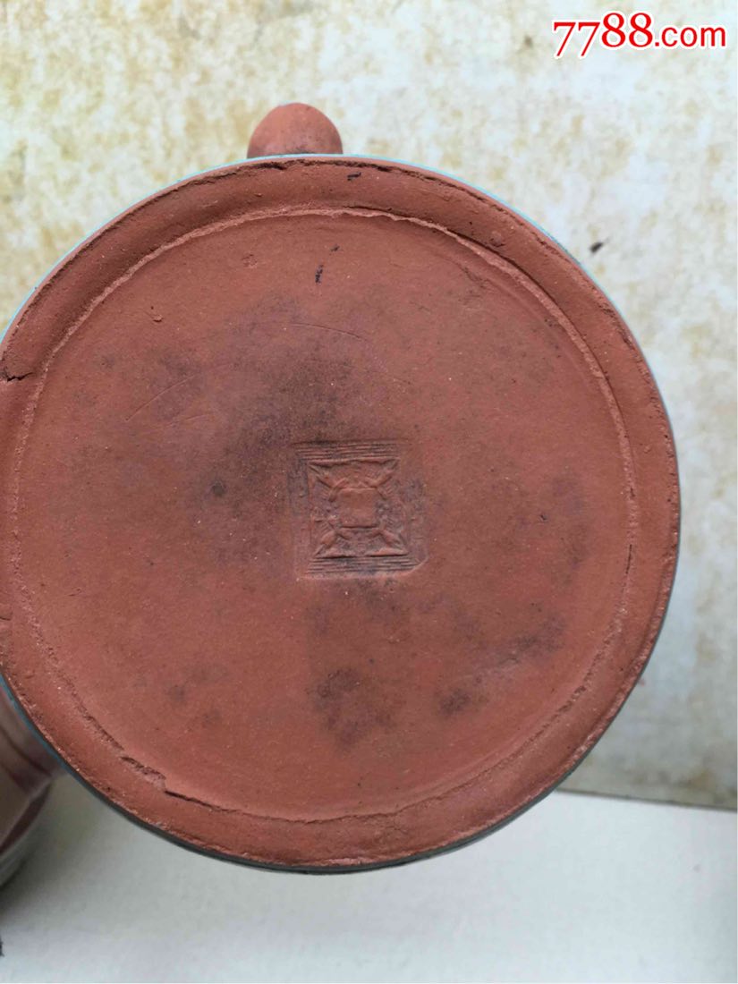 清代彩绘紫砂壶