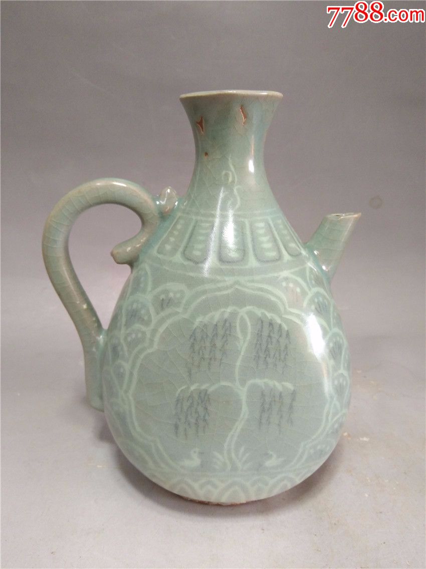 高丽青瓷镶嵌短流执壶