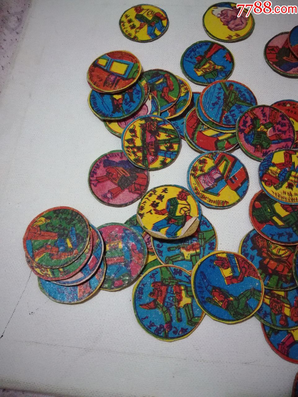 变形金刚---啪叽71张80年代的回忆都是硬纸壳马粪纸的,,品可以30包邮