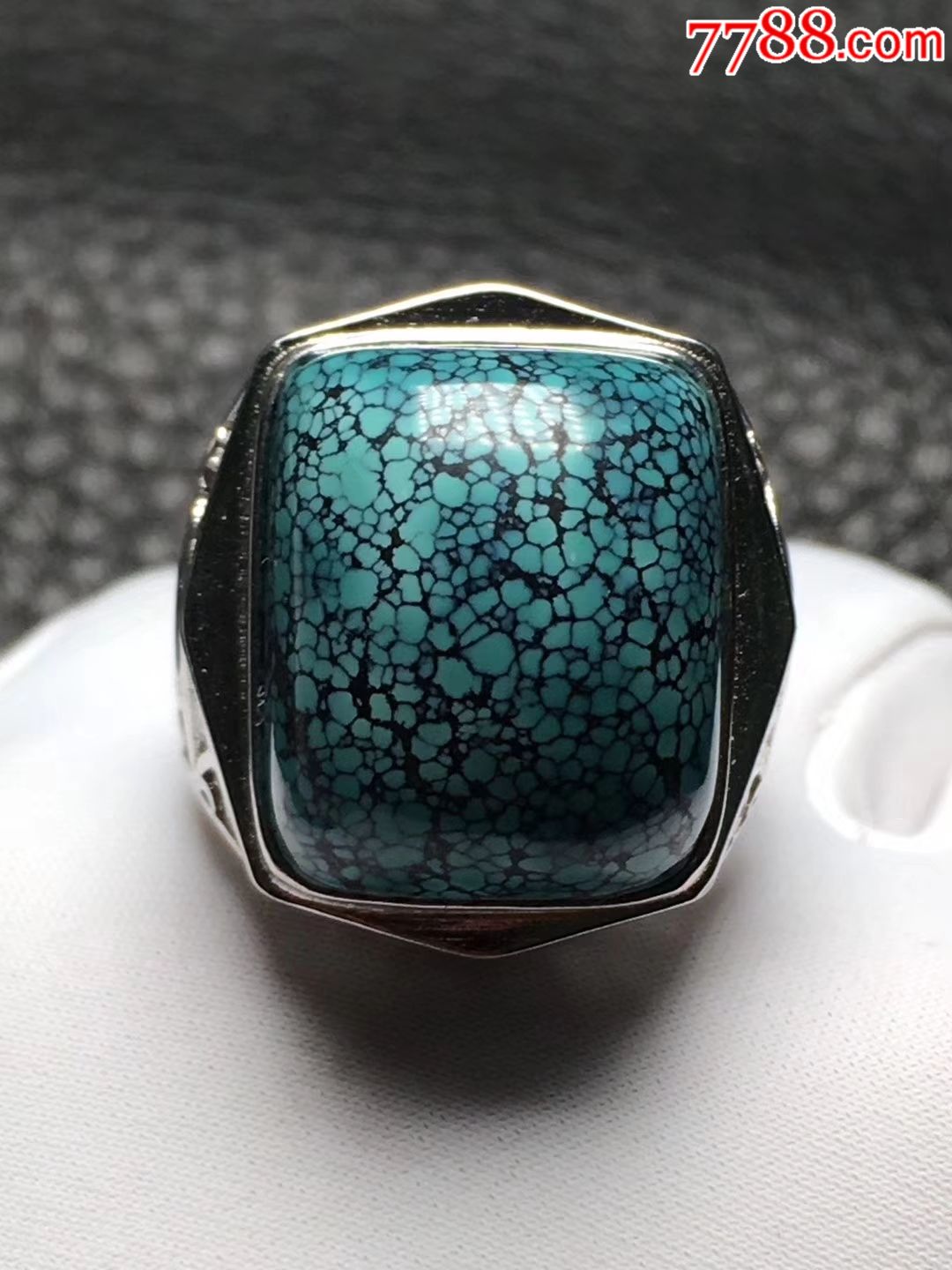 原矿绿松石瓷釉级细网纹男戒指