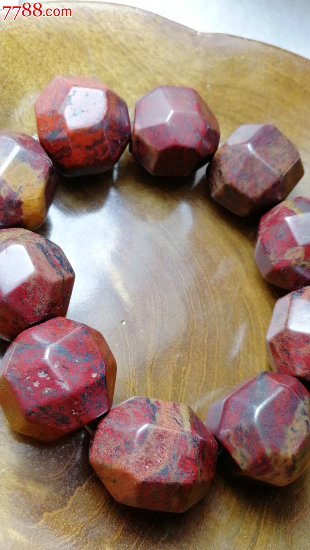 天然桂林鸡血玉,,又名朱砂玉,大件手串