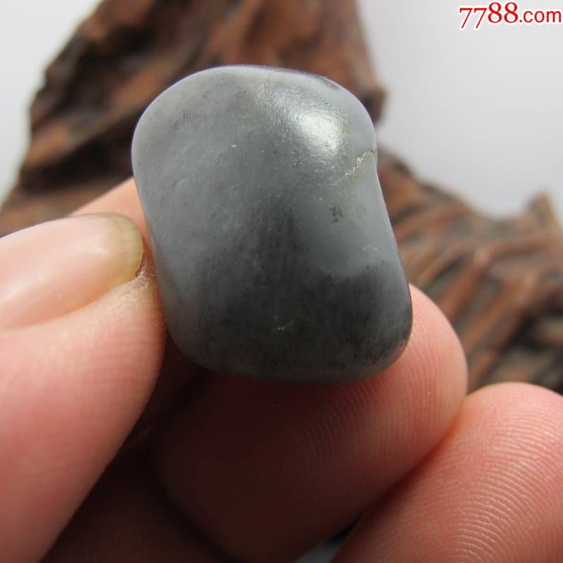 qhzl1-048和田玉青花籽料原石冲刺促销-和田玉-7788收藏