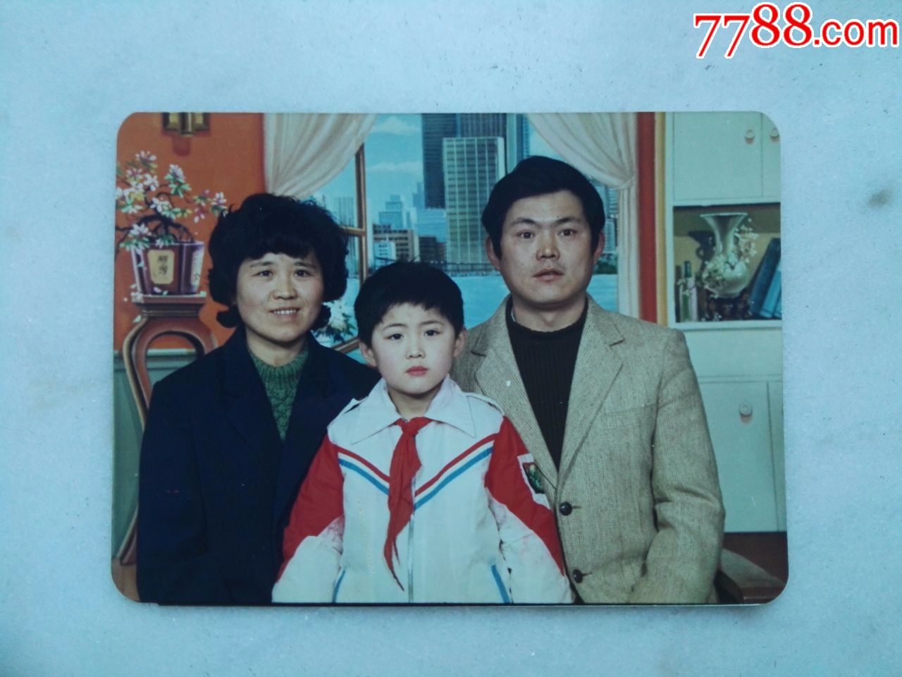 家庭合影,80年代老彩照-价格:1元-se58761258-老照片-零售-7788收藏