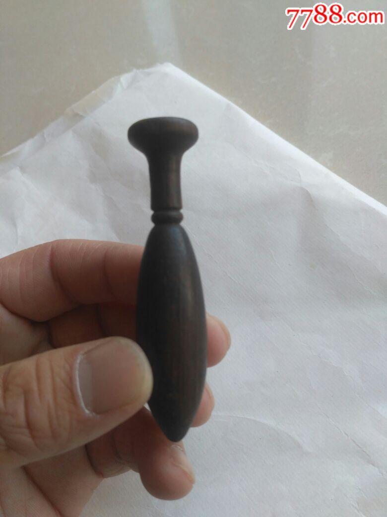 清代辟邪红木小棒槌挂件