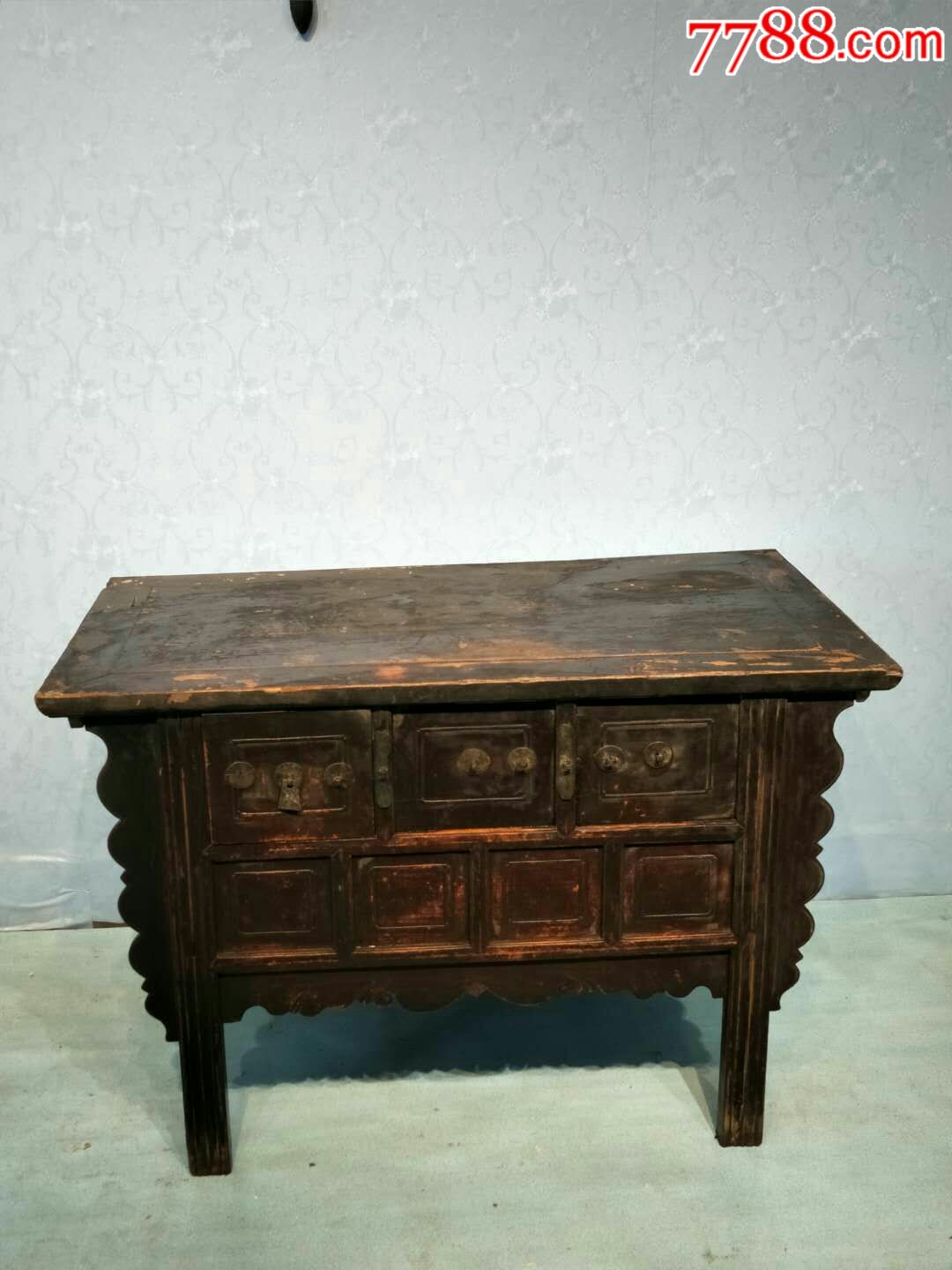 清代榆木三抽供桌