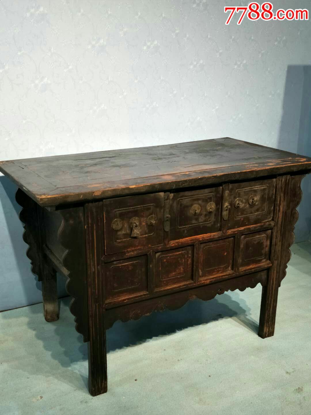 清代榆木三抽供桌