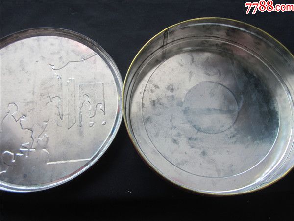 上世纪70-80年代七星捧月仙女赏月铁皮月饼盒民俗老物品.