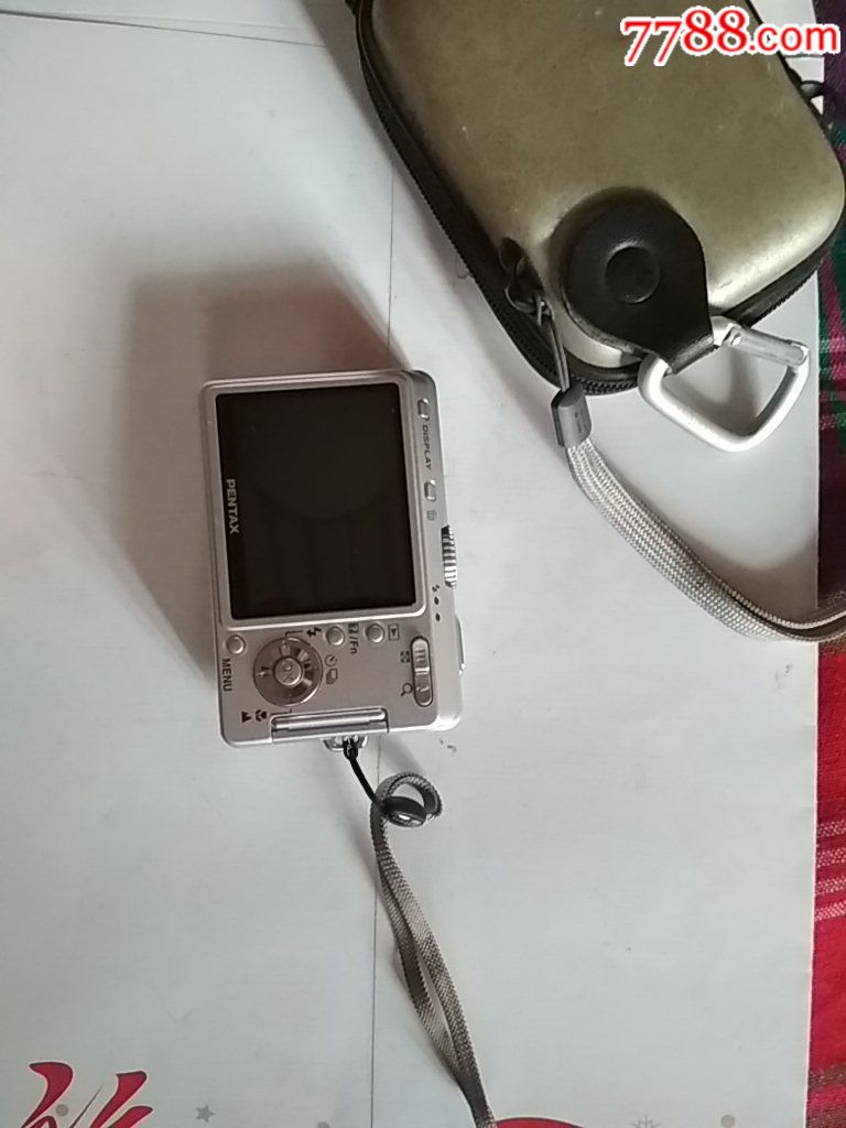 旧数码相机一个