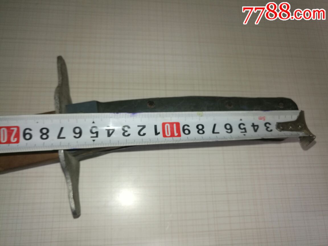 演戏用的木制舞台道具大刀一把全长80厘米局部磕碰