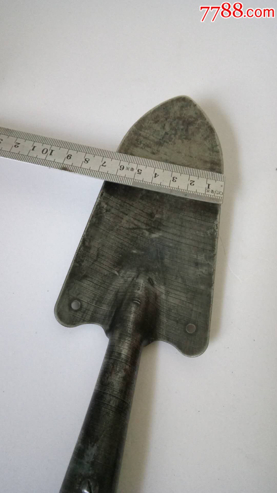 挖土铁制小锹一把(牛角把)