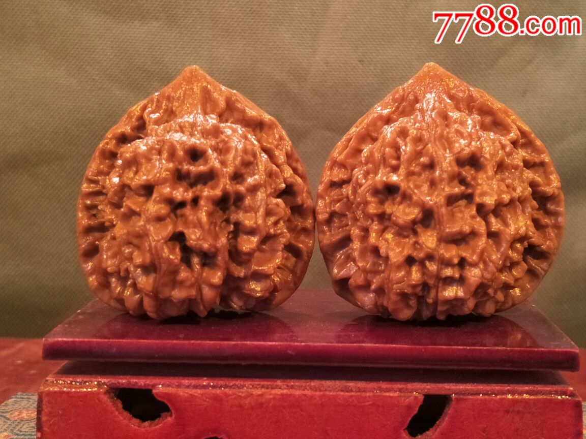 第*代老树红皮自然桩麒麟火焰纹官帽5.0_文玩核桃_第2张_7788核雕收藏