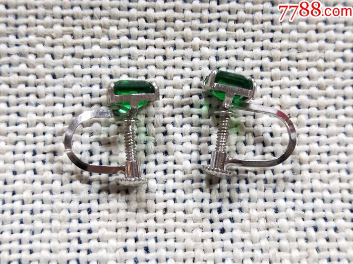 海外回流\/欧洲.纯银镶绿宝石耳环.银耳环\/耳夹