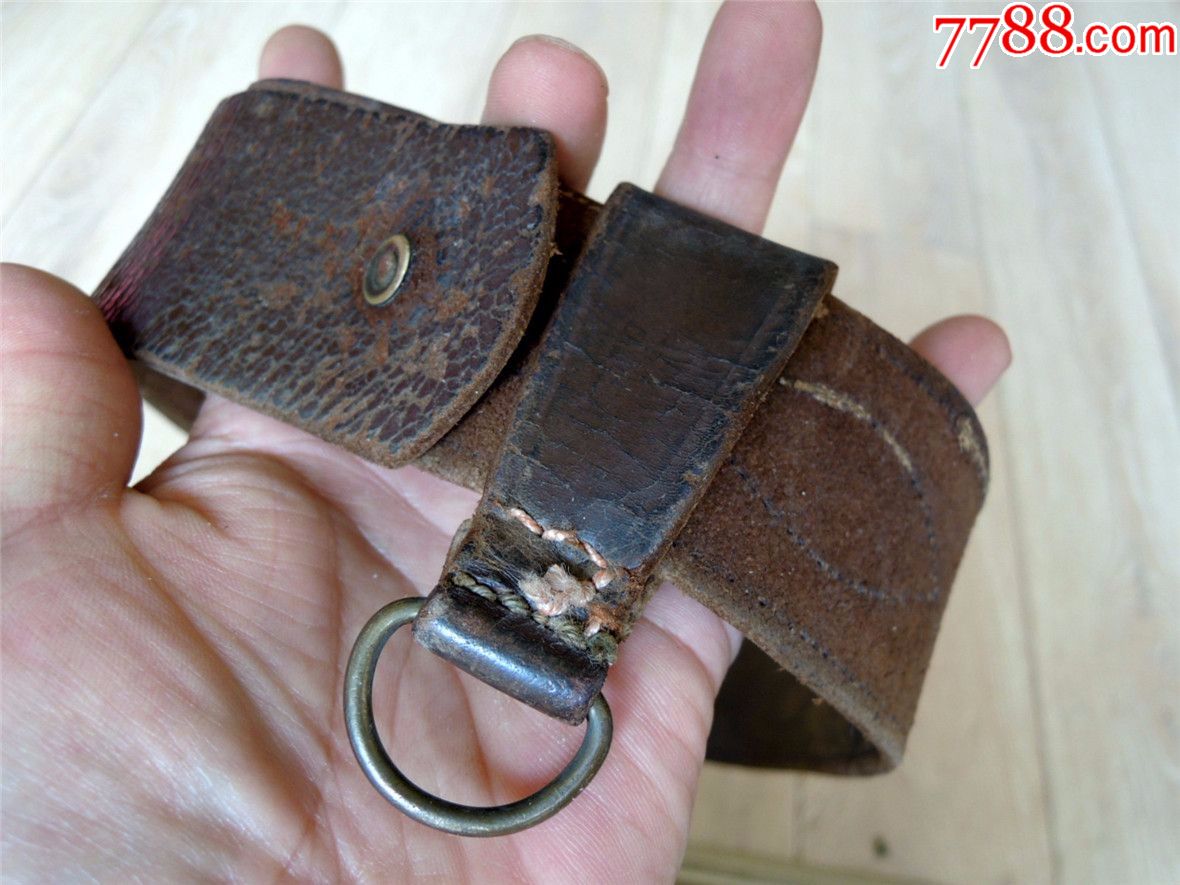 怀旧收藏1805解放初期我军55式铜扣八一校尉皮带武装腰带