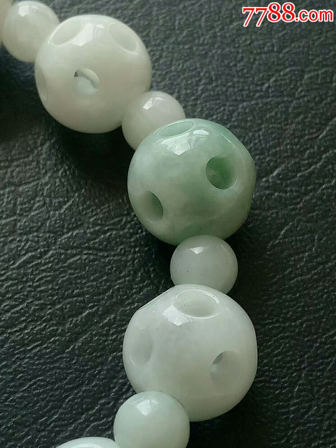 翡翠八面玲珑雕花手链