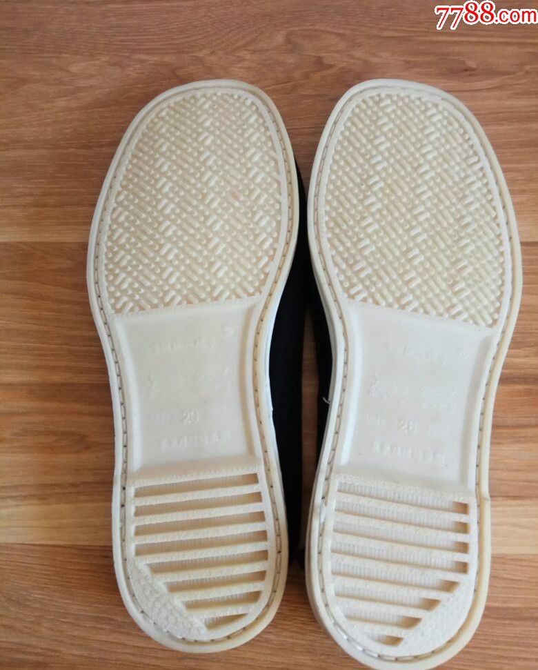 北京鞋帽站监制---官厅福利-的老白塑料底鞋子----全新十品没有用过仅