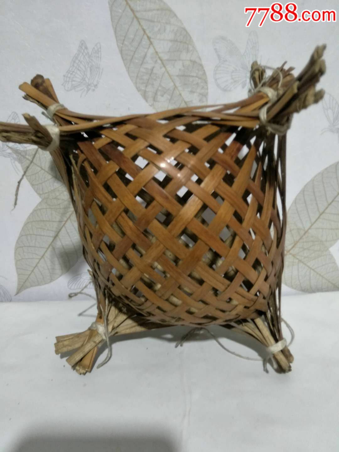 民国时期的蝈蝈笼子一个特价100