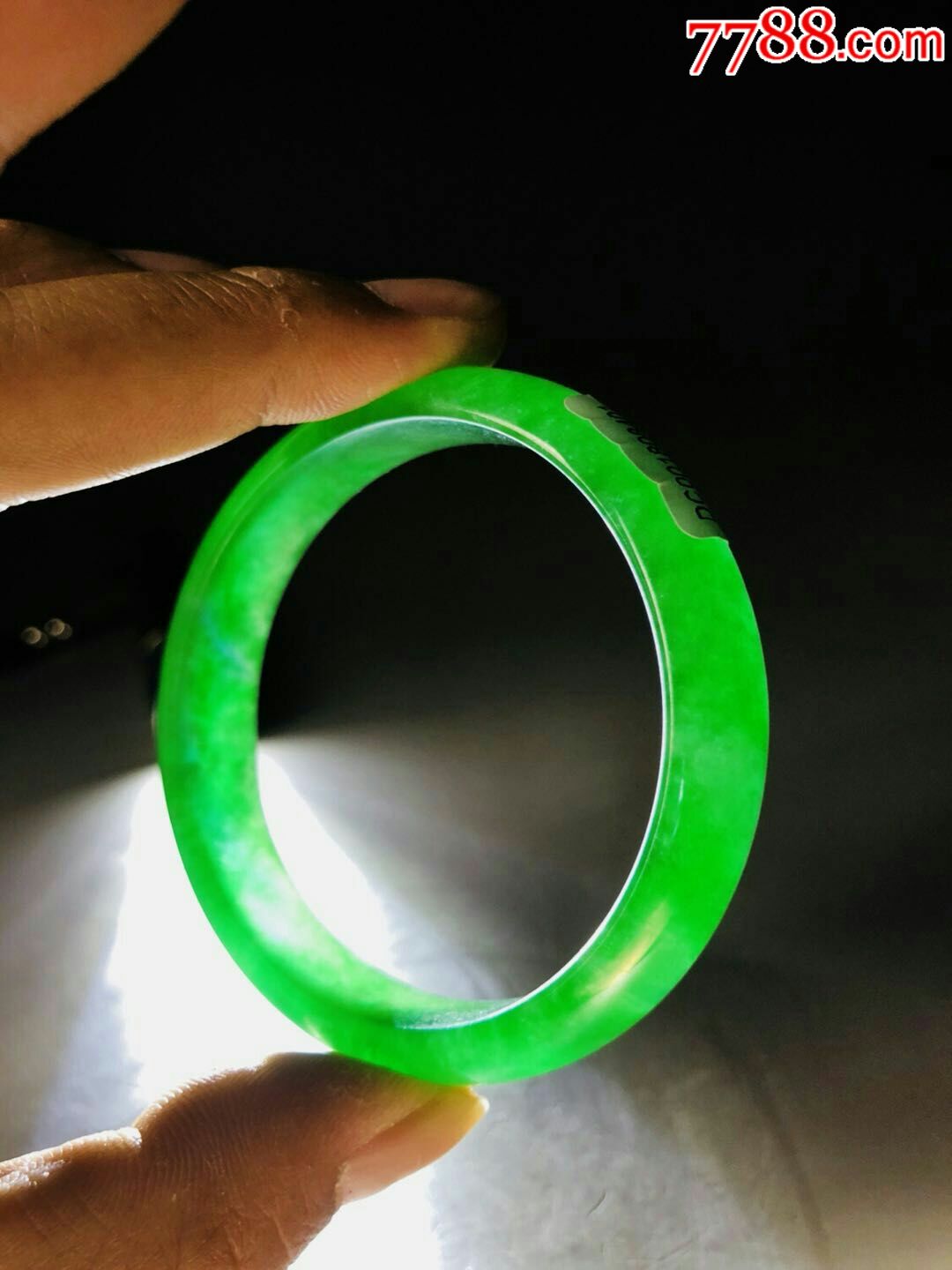 祖传清代天然缅甸满绿老翡翠扁条手镯一对全品工艺精美翠质通透无暇