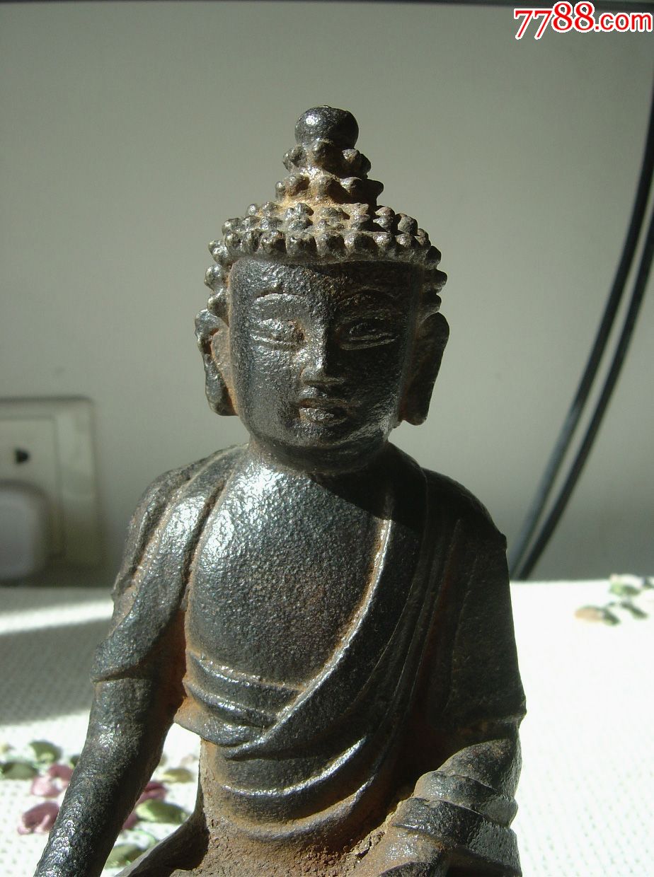 明代铁释迦摩尼坐佛像