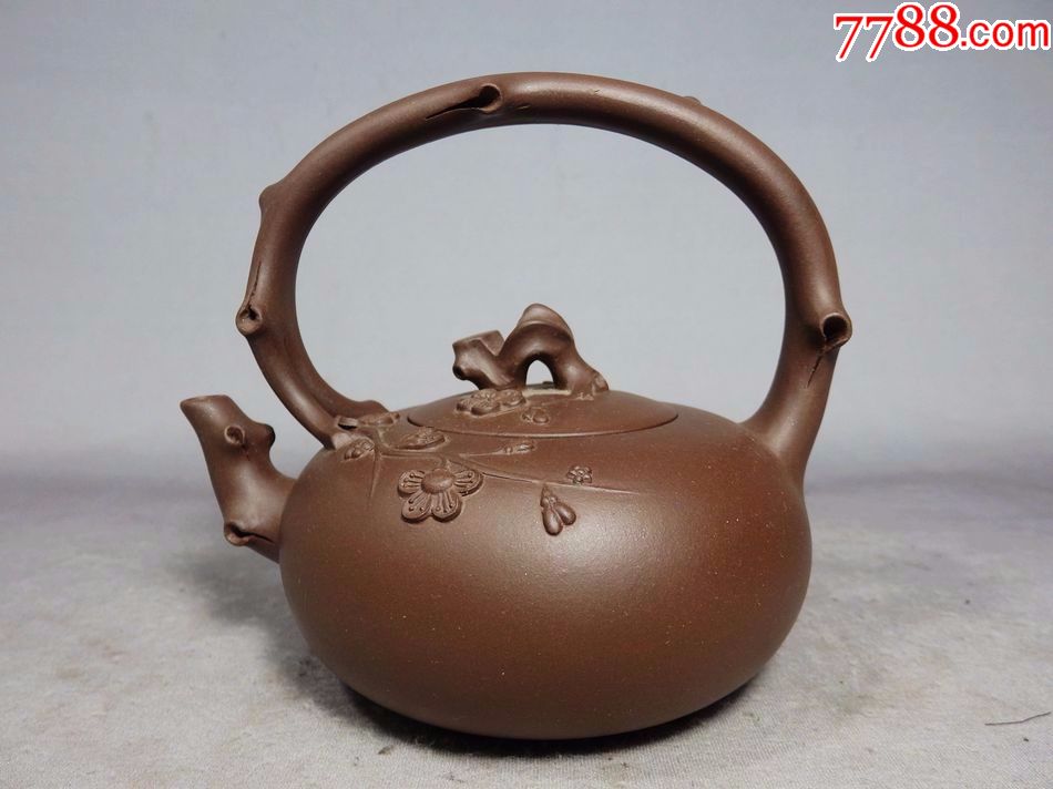 文革时期紫砂梅花雕刻提梁壶,紫砂壶_第1张_7788紫砂壶