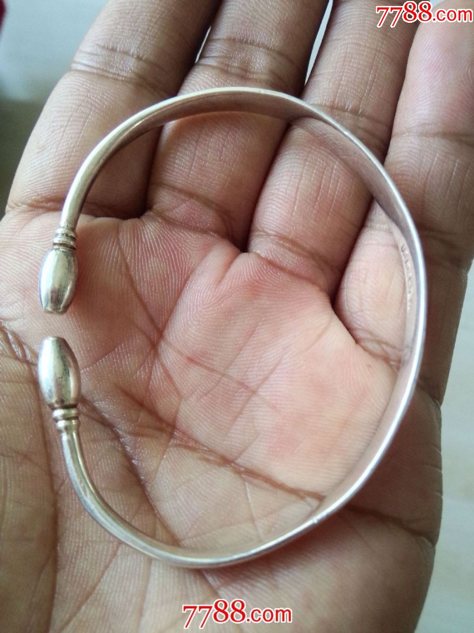 辽行千足银福字手镯