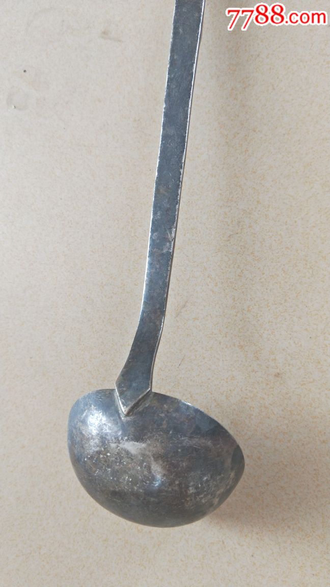 清代鎏银錾刻龙纹大铜勺