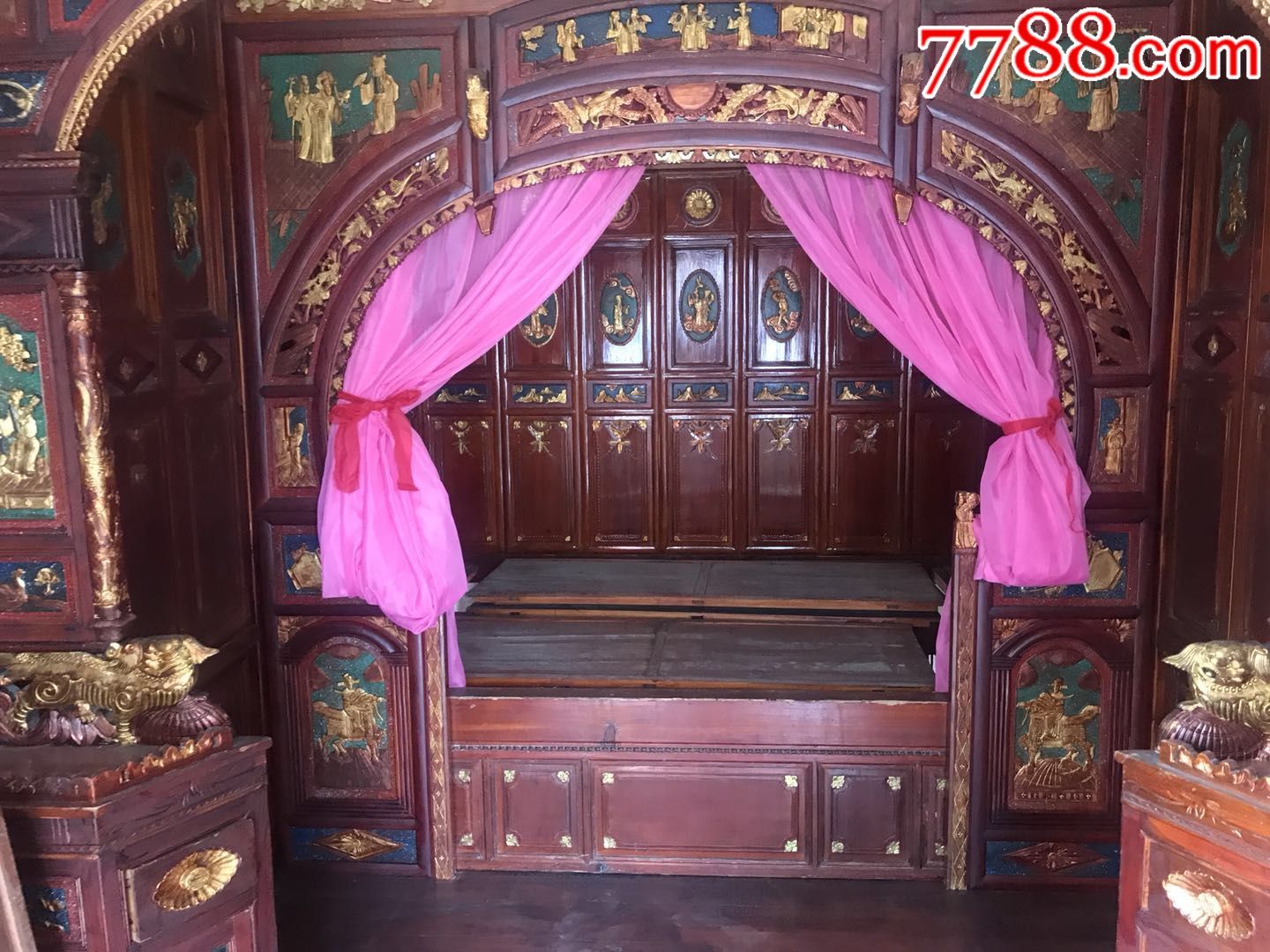 收藏级精品民国鎏金雕刻三进拔步千工床保存完好该床