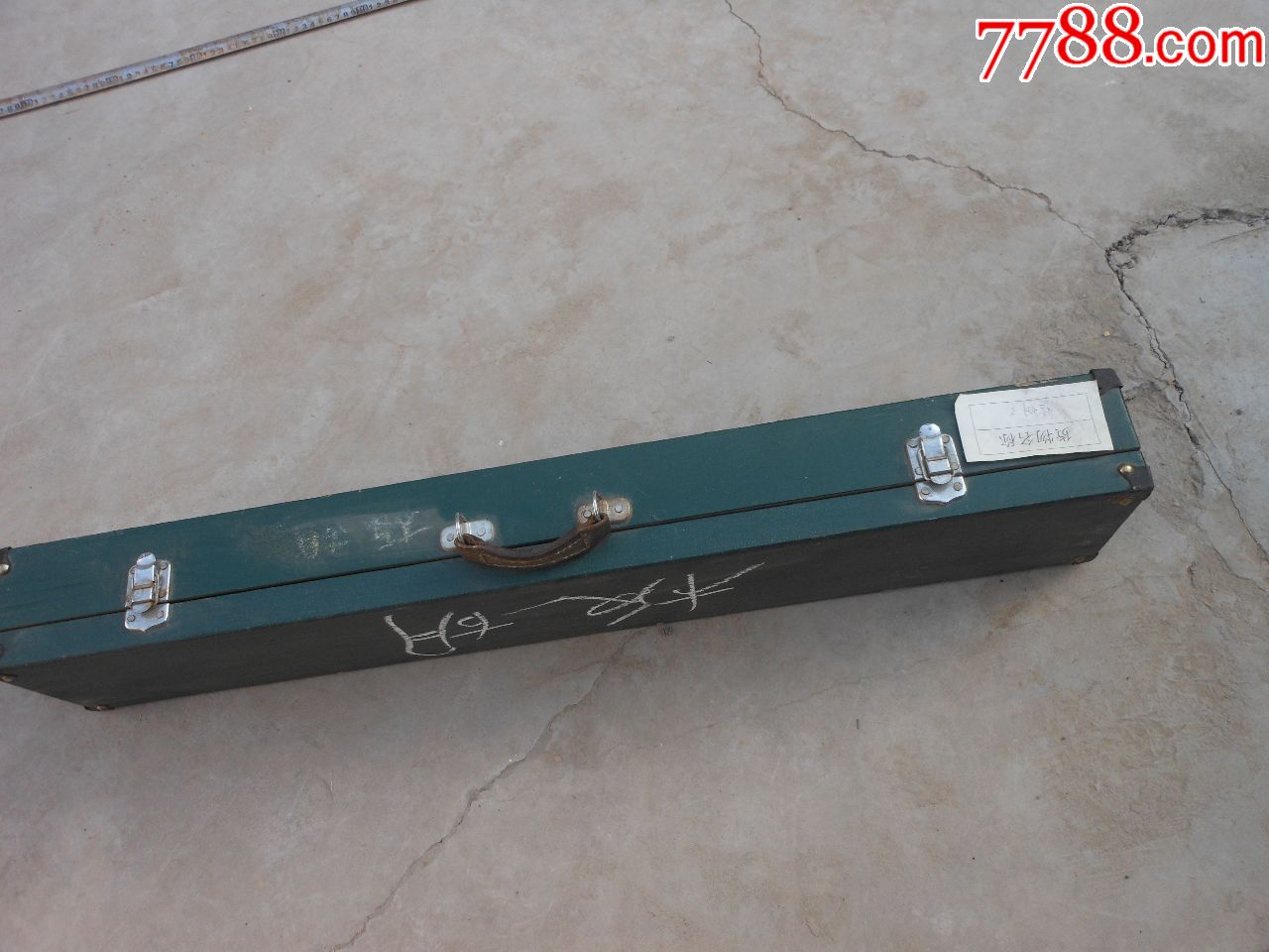 民族乐器;板胡{空盒子}1个84厘米*20厘米*10厘米{送拉杆1个}